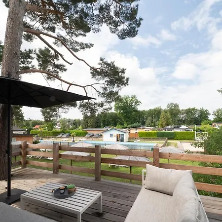 Recreatiepark Maas En Bos Hotel Wellerlooi Exterior photo